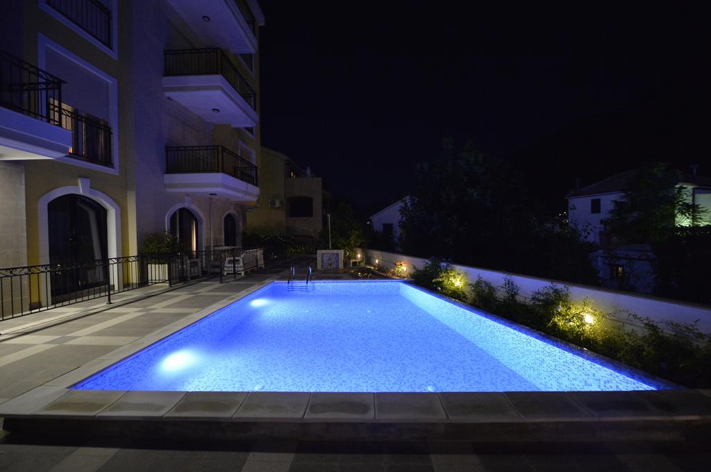 Posto Capitano C Group Appartement Kotor Buitenkant foto