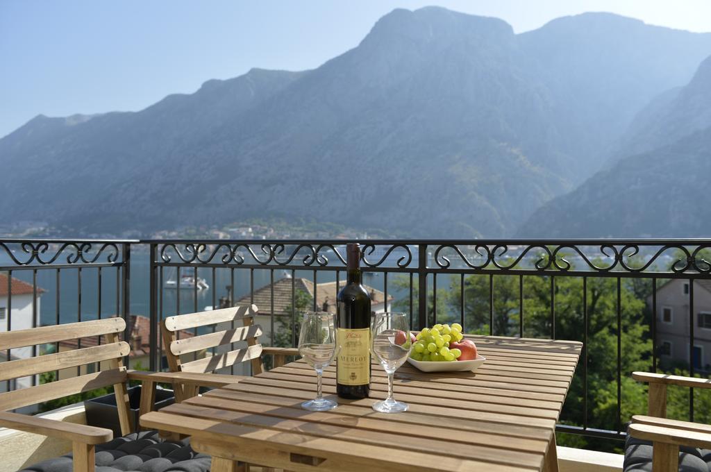 Posto Capitano C Group Appartement Kotor Buitenkant foto